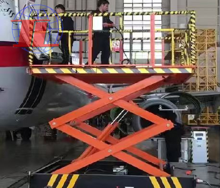 深圳大型机场升降车