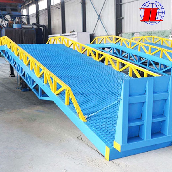 深圳移动式液压登车桥