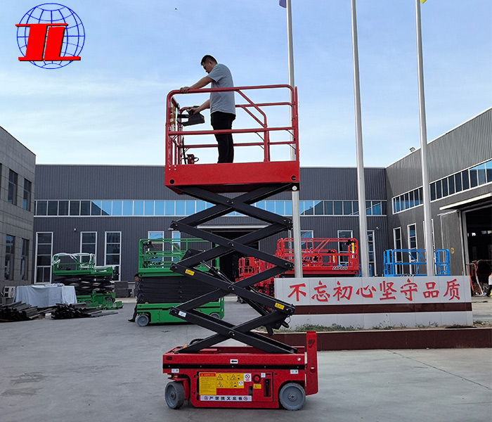 深圳自行走高空升降平台