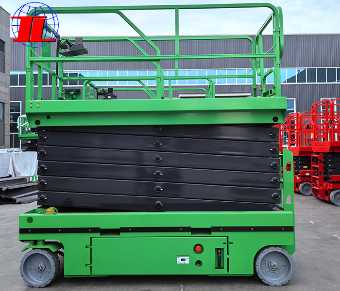 深圳自行走升降机